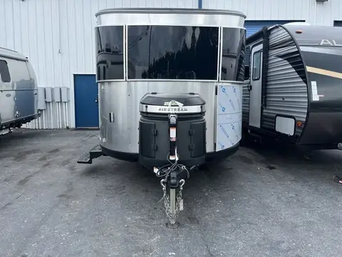 2027 Airstream Basecamp X 20X — photo 2