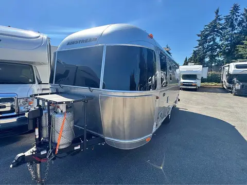 2022 Airstream Caravel — photo 1