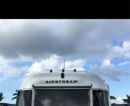 2017 Airstream International Serenity — photo 3