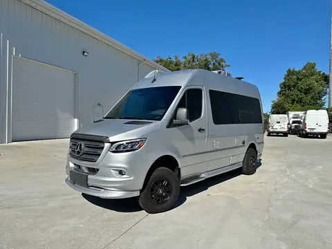 2023 Airstream Interstate 19 4x4 — photo 1
