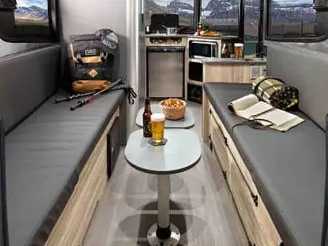 2018 Airstream Basecamp 16 — photo 3