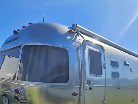 2017 Airstream Flying Cloud 25FB — photo 4