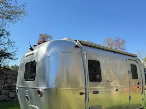 2020 Airstream Bambi — photo 3