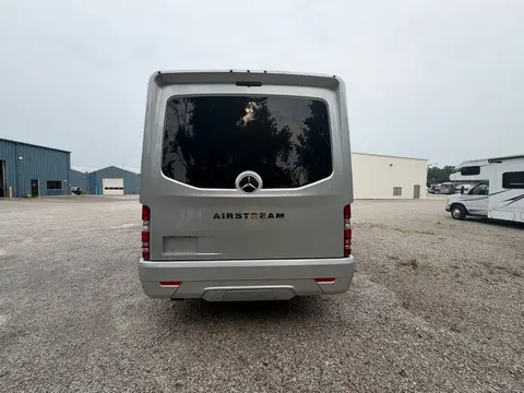 2024 Airstream Atlas Murphy Suite — photo 4