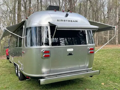 2023 Airstream Flying Cloud — photo 1