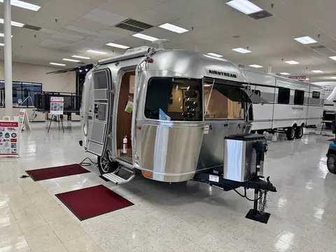 2024 Airstream Caravel — photo 1