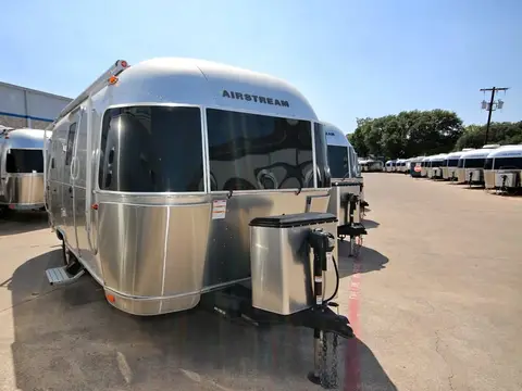 2023 Airstream Caravel 20FB — photo 1