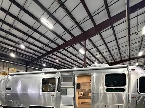 2026 Airstream Flying Cloud 30FB — photo 1