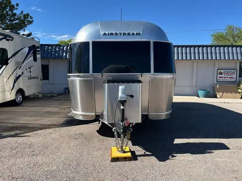 2019 Airstream Flying Cloud 19CB — photo 4