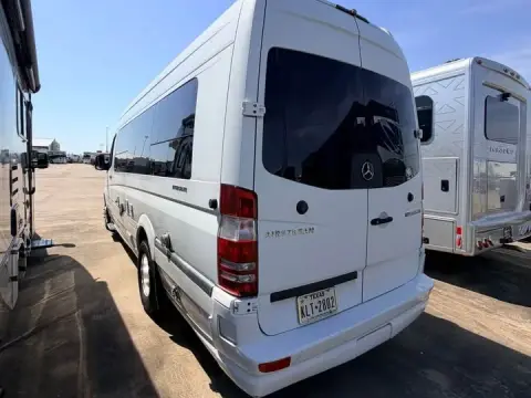 2018 Airstream Interstate EXT Lounge — photo 5