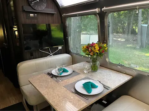 2016 Airstream International 30 ft — photo 4