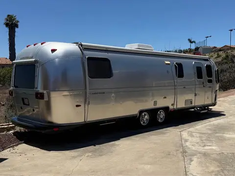 2005 Airstream Classic 30 ft — photo 4