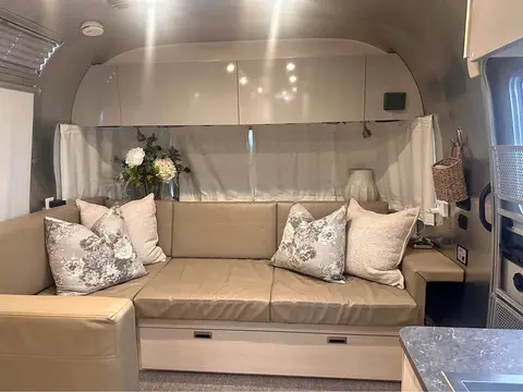 2021 Airstream Flying Cloud 30 ft — photo 1