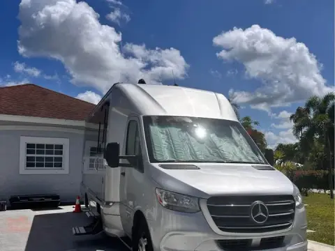 2020 Airstream Atlas — photo 1