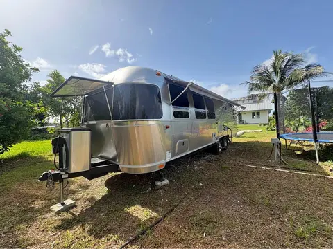 2021 Airstream Flying Cloud — photo 1