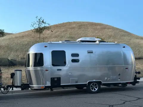 2020 Airstream Caravel 22FB — photo 2