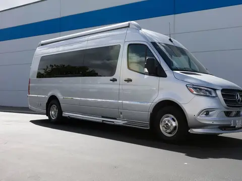 2021 Airstream Interstate — photo 2