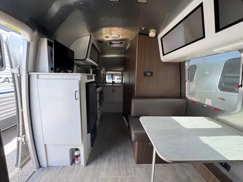 2020 Airstream Caravel 20FB — photo 5