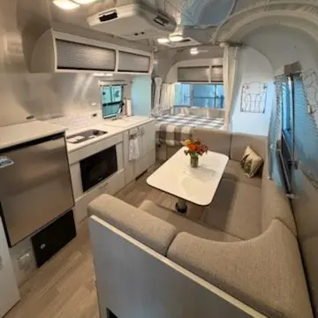 2020 Airstream Bambi 22FB — photo 3