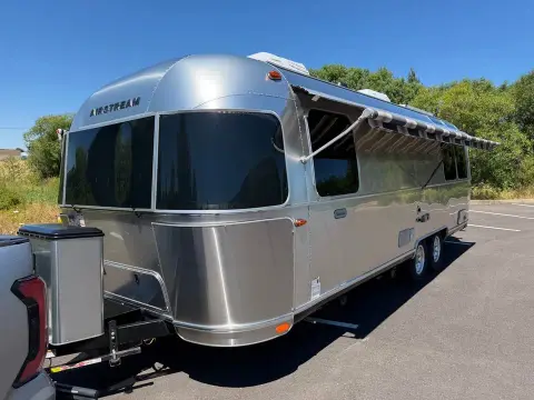 2022 Airstream Globetrotter 27FBQ — photo 4