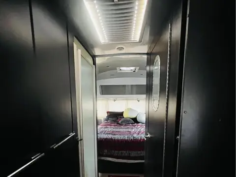 2012 Airstream International 27 ft — photo 5
