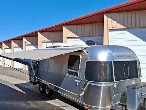 2018 Airstream International Serenity 27FB — photo 1
