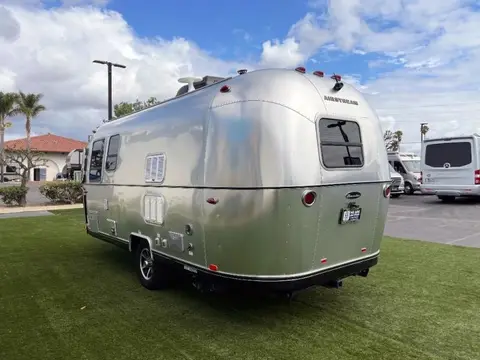 2019 Airstream Bambi — photo 4