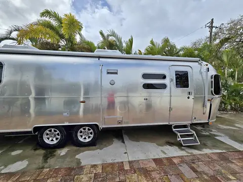 2019 Airstream Flying Cloud — photo 1