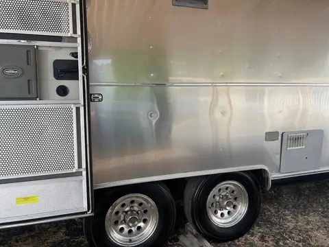 2019 Airstream International Serenity — photo 4