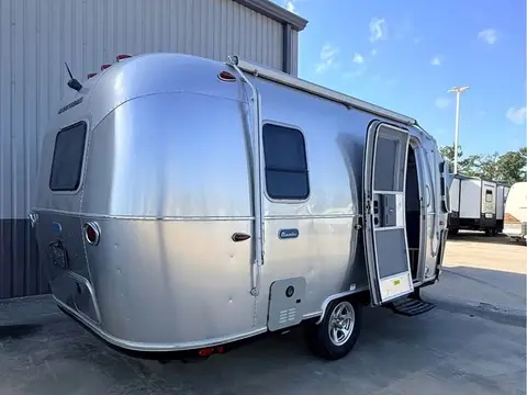 2020 Airstream Bambi 19CB — photo 2