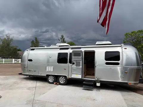 2015 Airstream Flying Cloud 30FB — photo 4