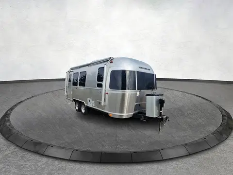 2022 Airstream Globetrotter — photo 1
