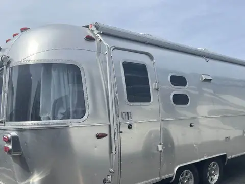 2024 Airstream Flying Cloud 25FB — photo 4