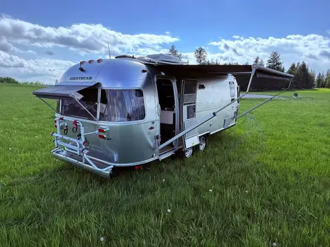 2019 Airstream International Signature 25 ft 11 in — photo 3