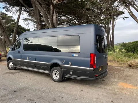 2022 Airstream Interstate — photo 2
