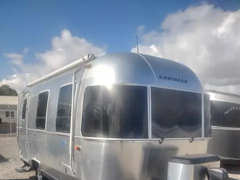 2019 Airstream Sport Bambi 22FB — photo 3