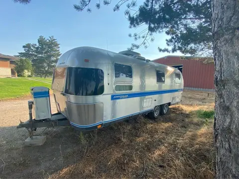 1991 Airstream Excella 26 ft — photo 2