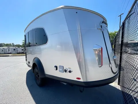 2026 Airstream Basecamp Xe — photo 4