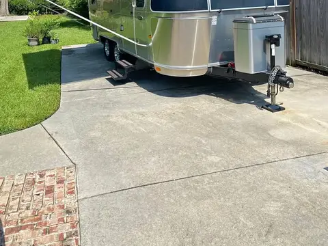 2008 Airstream Safari SE 23 ft — photo 1