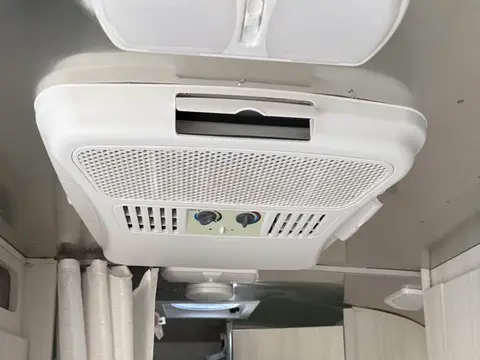 2020 Airstream Bambi 19 ft — photo 3