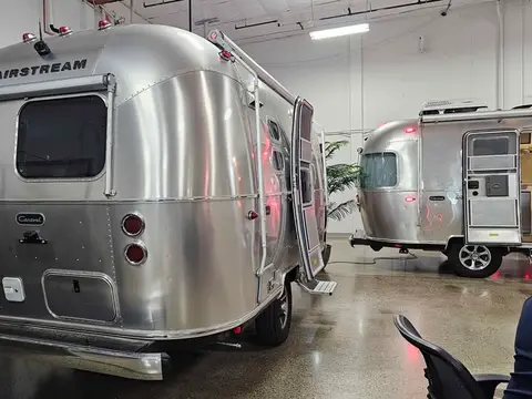 2024 Airstream Caravel 20FB — photo 2