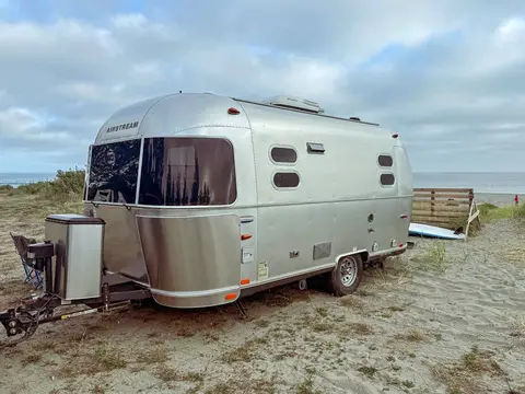 2014 Airstream International Signature 19’ Bambi 19 ft — photo 1