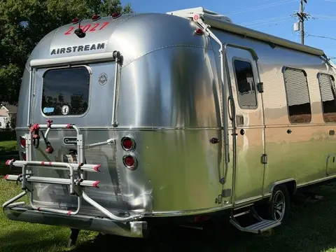2021 Airstream Caravel — photo 3