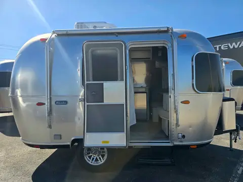 2027 Airstream Bambi — photo 3
