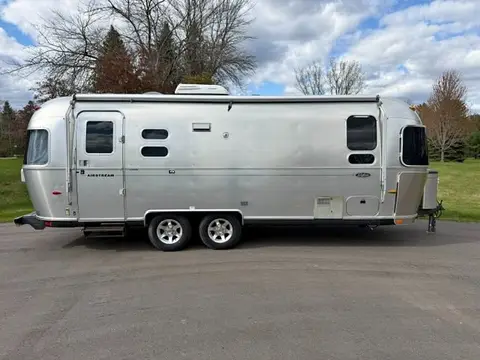 2007 Airstream Safari SE — photo 1