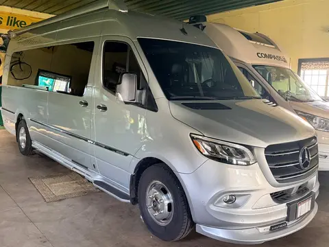2023 Airstream Interstate 24GL — photo 3