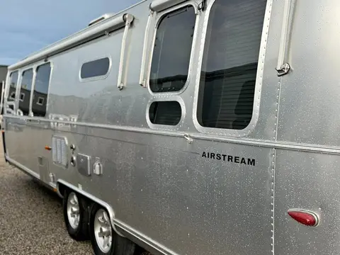2014 Airstream Flying Cloud — photo 1