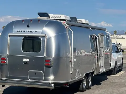 2023 Airstream Flying Cloud 30FB Bunk — photo 2