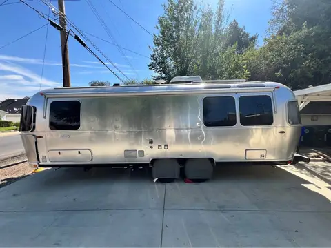 2022 Airstream Flying Cloud — photo 3
