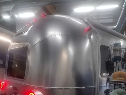 2026 Airstream World Traveler 22RB — photo 3